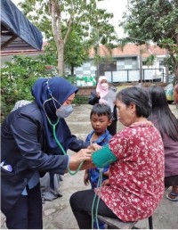 Bakti sosial dan promosi kesehatan mengenai pencegahan penyakit hipertensi dan diabetes mellitus  bagi para lansia di Kota Bandung